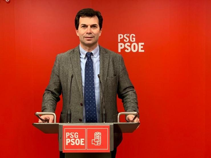 O secretario xeral do PSdeG, Gonzalo Caballero, comparece ante os medios. PSDEG 