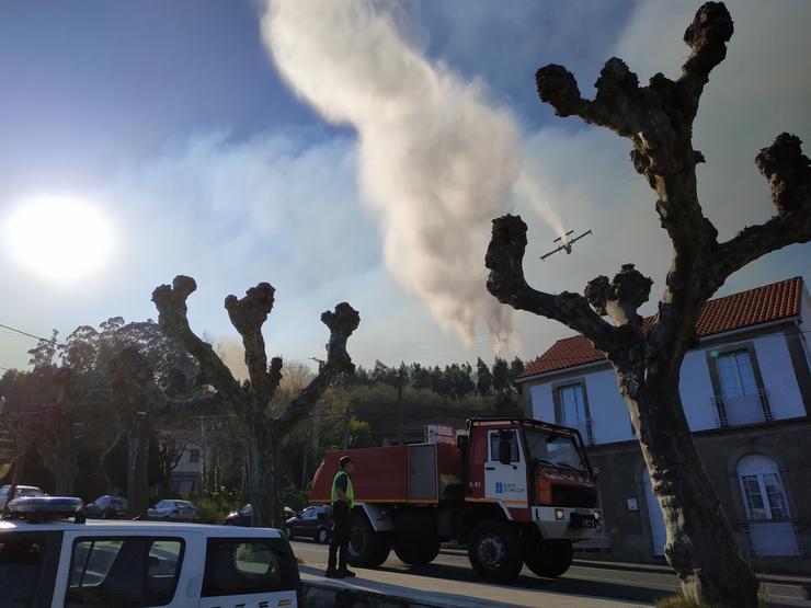Imaxe dun incendio de Drodo e Rianxo (A Coruña), onde arderon máis de 1.000 hectáreas 
