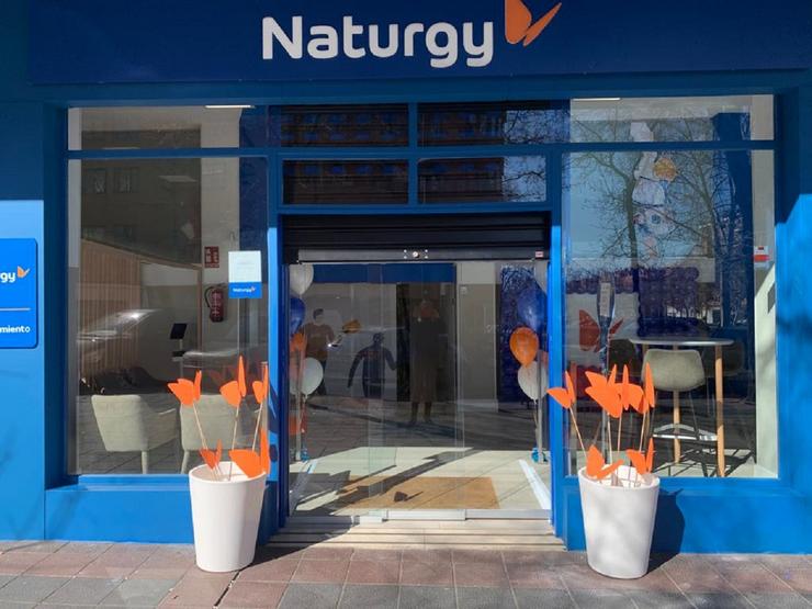 Naturgy reabre case a totalidade das súas tendas de atención ao cliente. NATURGY