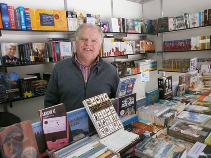Xosé Antón Pedreira, libreiro en Compostela 