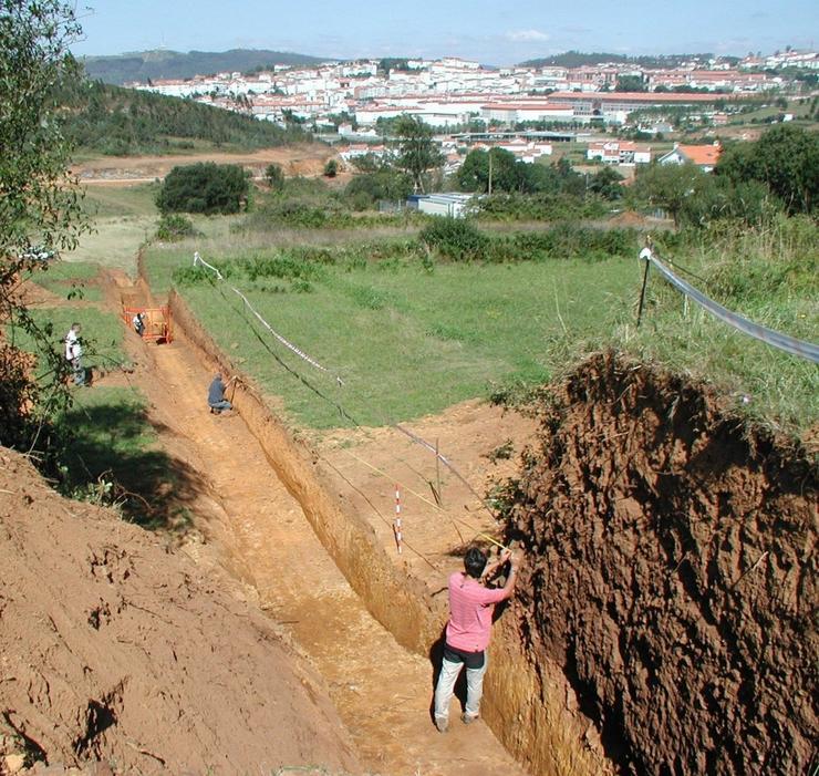 A tese da investigadora galega Paula Ballesteros confirma que as terrazas da paisaxe agraria de Galicia teñen a súa orixe na Alta Idade Media.. CSIC 