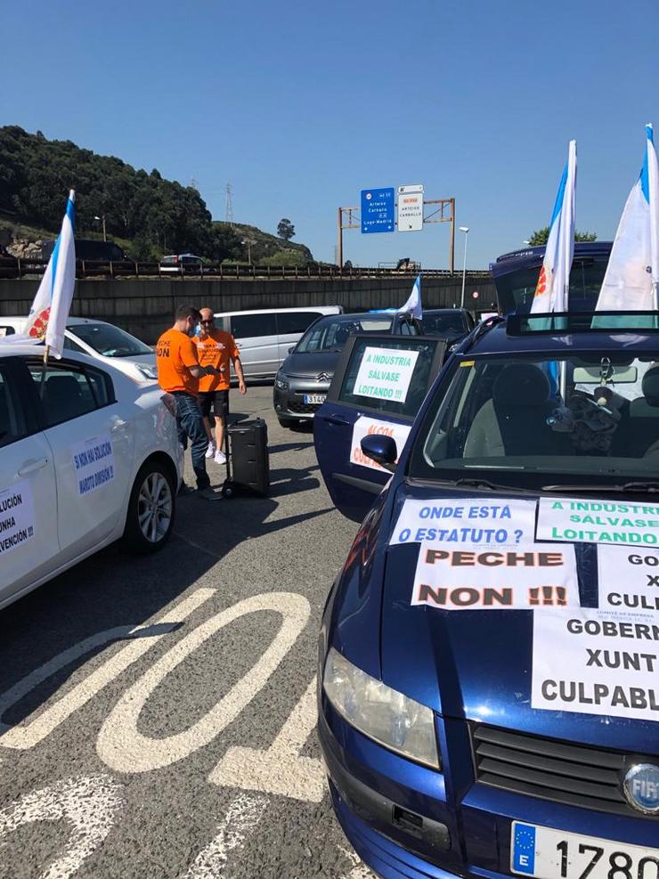 Protesta de traballadores de Alu Ibérica na Coruña 