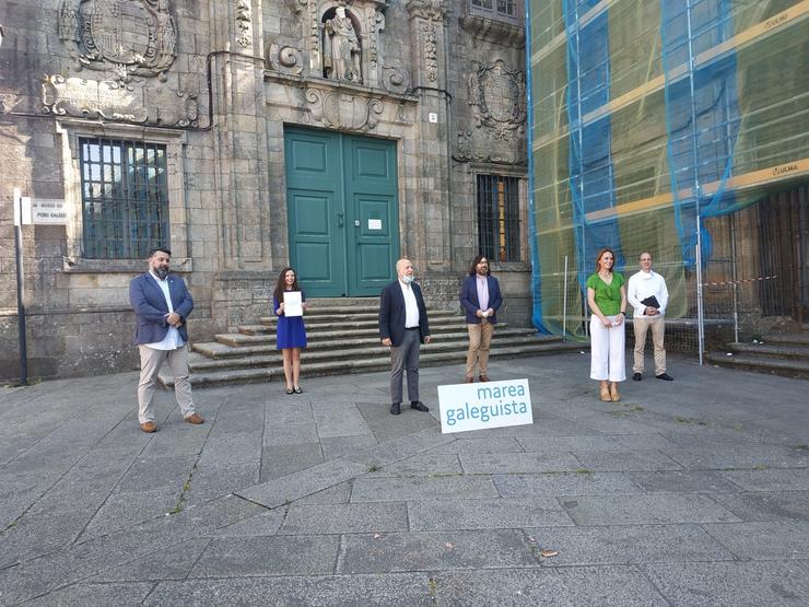 Presentación de Maréaa Galeguista con Pancho Casal no centro / Europa Press