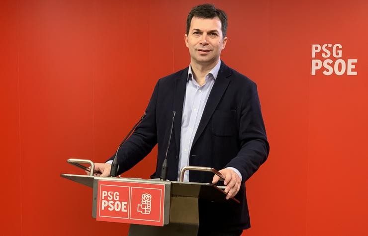 O secretario xeral do PSdeG, Gonzalo Caballero, na sede da formación socialista. PSDEG