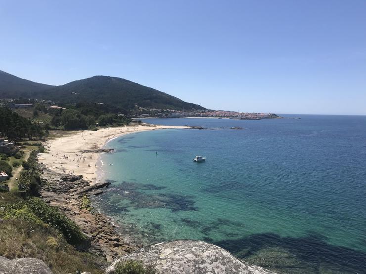 Praia de Caveiro, en Porto do Son (A Coruña). 