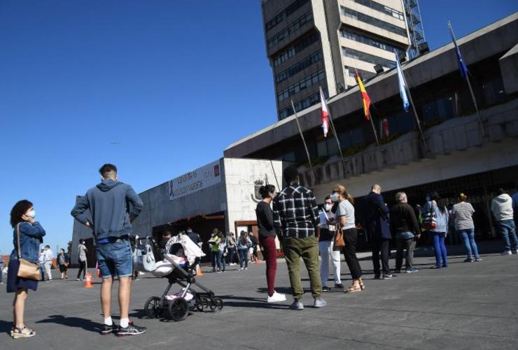 Colas no Concello de Vigo para pedir, entre outras cousas, información sobre o Ingreso Mínimo Vital 