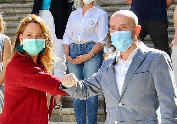 A candidata de Cidadáns á Xunta, Beatriz Piñeiro, xunto á cabeza de lista por Ourense, José Araújo.. CIDADÁNS / Europa Press