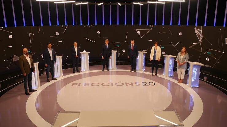 O presidente da Xunta de Galicia candidato á reelección polo PP, Alberto Núñez Feijóo, o candidato á Presidencia da Xunta de Marea Galeguista, Pancho Casal, do PSdeG, Gonzalo Caballero, do BNG, Ana Pontón, da coalición Galicia en Comú. CRTV 