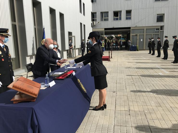 O delegado do Goberno, Javier Losada, preside o acto de xuramento da 34º promoción da Escala Básica de Policías Nacionais. DELEGACIÓN DO GOBERNO / Europa Press