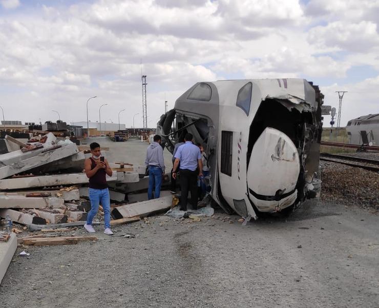 Accidente do tren Alvia en Zamora 