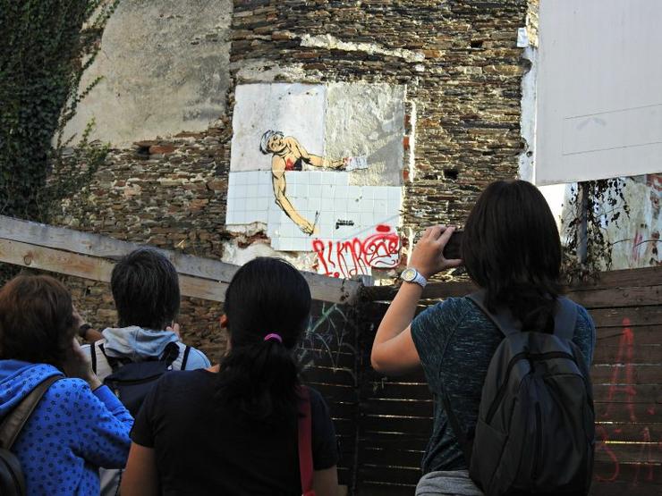 Stencil de Marat, obra do Primo de Banksy no barrio da Tinería, en Lugo | Guido Álvarez Parga