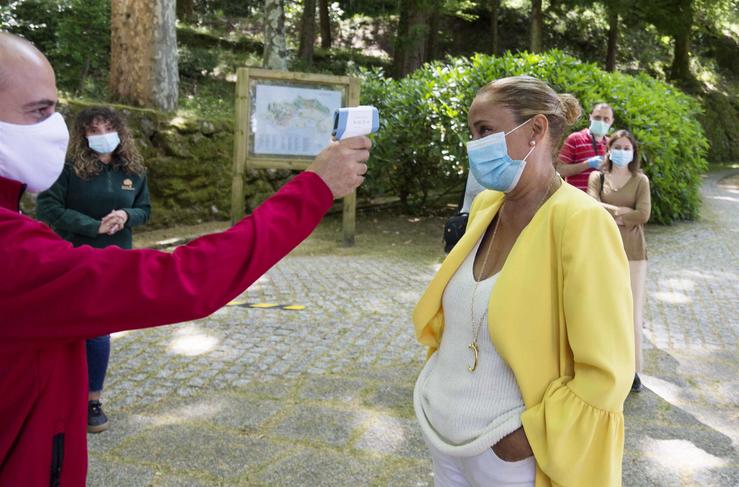 A presidenta da Deputación de Pontevedra, Carmela Silva, visita o castelo de Soutomaior con motivo da súa reapertura.. DEPUTACIÓN DE PONTEVEDRA 