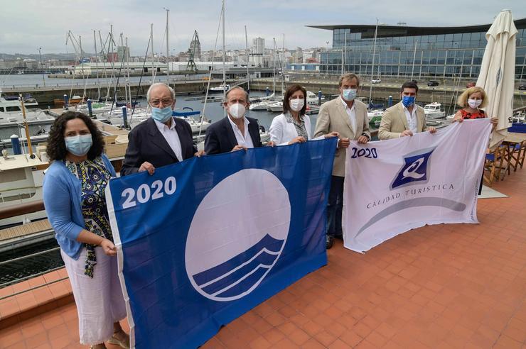 A conselleira Anxos Vázquez reivindica o distintivo da bandeira azul.. XUNTA / Europa Press