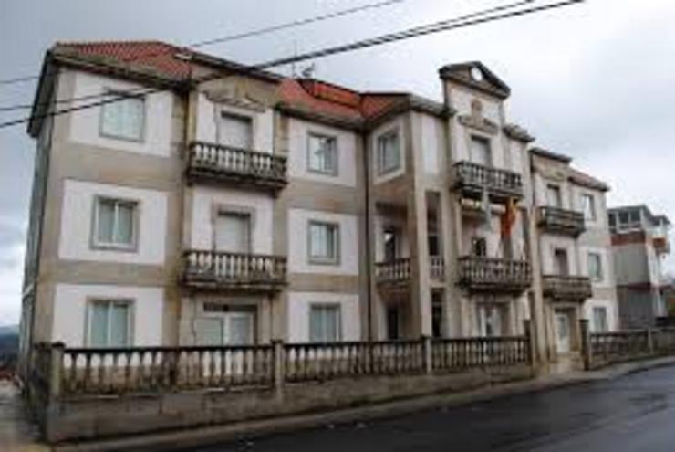 Casa do Concello de Barbadás