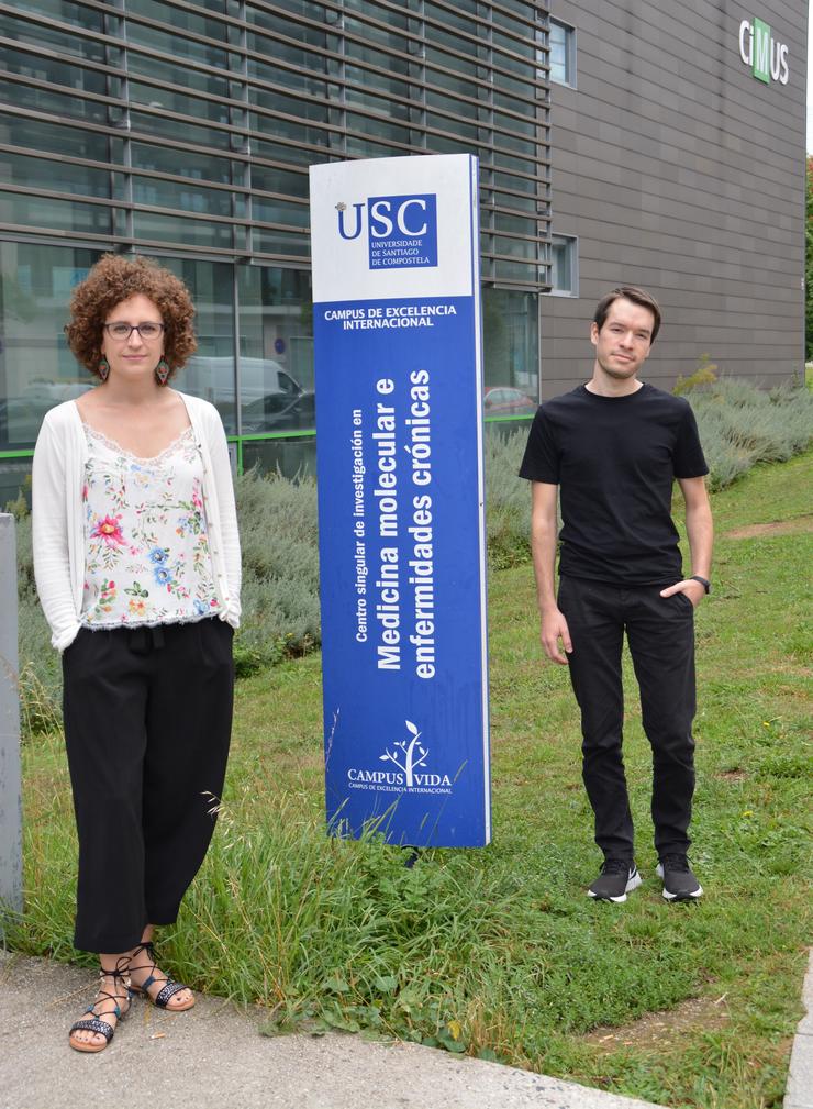 A investigadores Diana Guallar e Alejandro Fontes traballaron no proxecto gañador do Premio de Investigación. RAGC 
