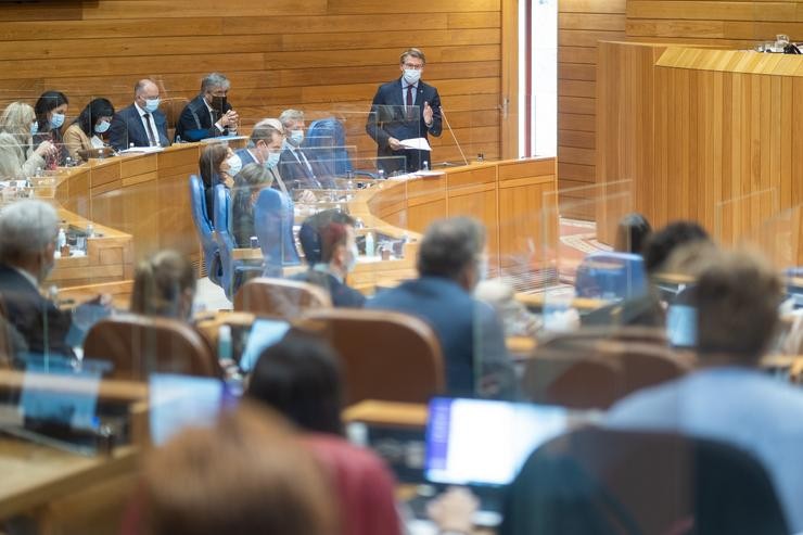 Feijóo responde o pleno ás preguntas da oposición.. Xunta de Galicia 