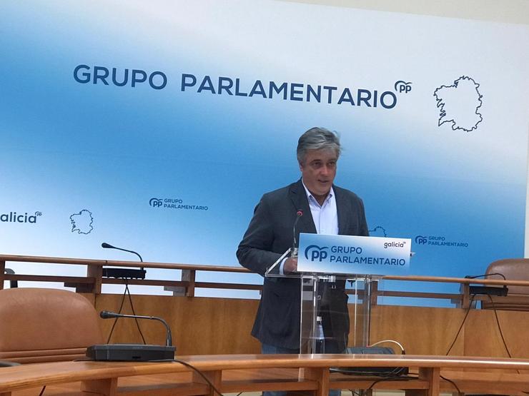 Pedro Puy, portavoz do Grupo Parlamentario do PPdeG, en rolda de prensa este luns 