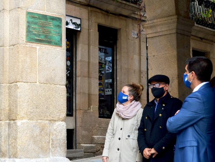 Ourense dedica unha placa homenaxe ao cineasta José Luís Corda. 