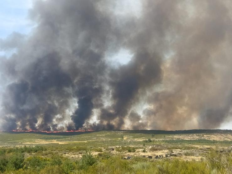 Incendio na Mezquita que procede doutro lume de Portugal / Diario do Támega - Arquivo