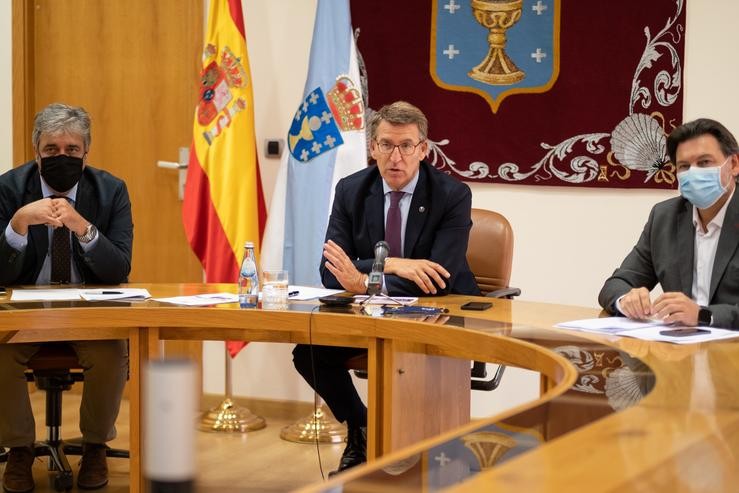 O titular do Goberno galego, Alberto Núñez Feijóo, participa por videoconferencia no debate Rexións e diáspora no marco do Congreso de autoridades locais e rexionais do Consello de Europa. DAVID CABEZÓN @ XUNTA / Europa Press