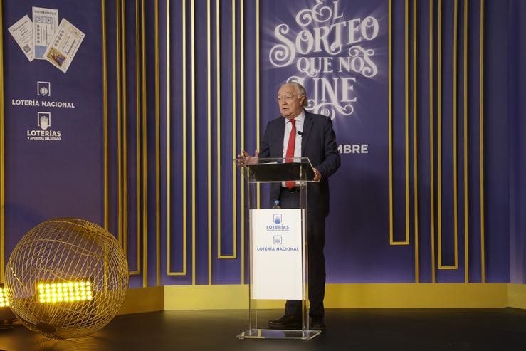 O presidente de Lotarías e Apostas do Estado, Jesús Huerta, presenta a campaña pblicitaria e o sorteo de Nadal 2021. SELAE / Europa Press