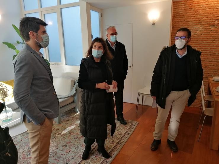 A subdelegada do Goberno en Galicia, María Rivas, xunto ao alcalde de Ferrol, Anxo Mato, nunha visita 