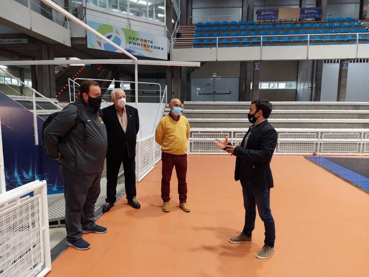 O concelleiro Tino Fernández visita ao comisario/ Concello de Pontevedra
