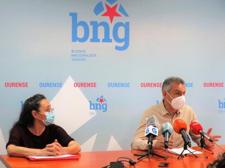 Os concelleiros do BNG en Ourense, Ruth Reza e Luís Seara. BNG 