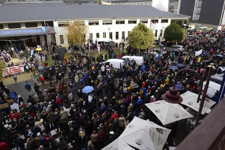 O Barco de Valdeorras (OURENSE). MANIFESTACIÓN EN DEFENSA DA SANIDADE PÚBLICA E DA MELLORA DO HOSPITAL COMARCA.L. OURENSE 28/11/21.. ROSA VEIGA / EUROPA PRESS / Europa Press