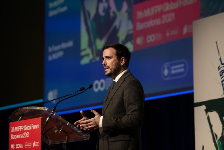 O ministro de Consumo, Alberto Garzón, en clausúraa do VII Foro Global do Pacto de Políticas Alimentarias Urbanas de Milán en Barcelona. (Foto de arquivo).. DAVID ZORRAKINO - EUROPA PRESS 