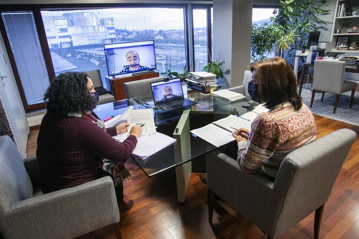 A conselleira de Medio Ambiente, Territorio e Vivenda, Anxos Vázquez, participa por videoconferencia no pleno da conferencia sectorial. CONCHI PAZ/XUNTA / Europa Press