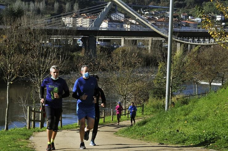 Xente facendo deporte en Ourense. Rosa Veiga - Europa Press 