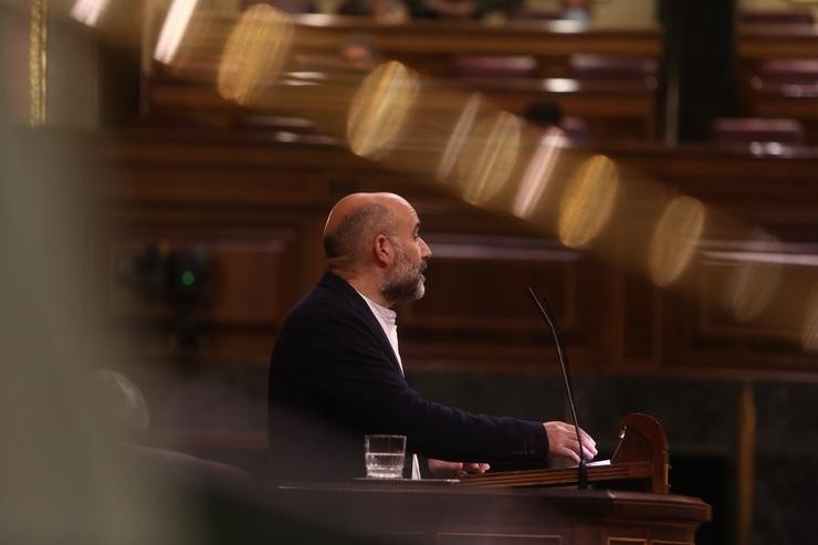 O portavoz do BNG no Congreso, Néstor Rego, durante a segunda parte do pleno de Debate de totalidade do Proxecto de Lei de Orzamentos Xerais do Estado para o ano 2021, no Congreso dos Deputados, Madrid, (España), a 11 de novembro de 2. EUROPA PRESS