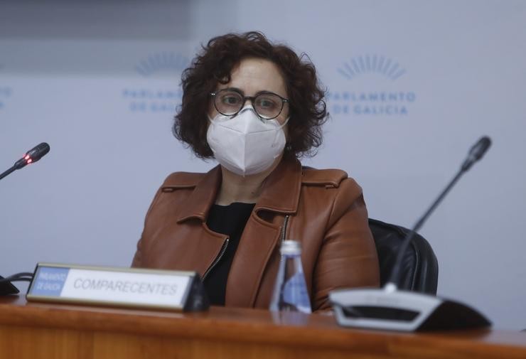 A secretaria xeral técnica da Consellería de Política Social, María Francisca Gómez, comparece en comisión parlamentaria 