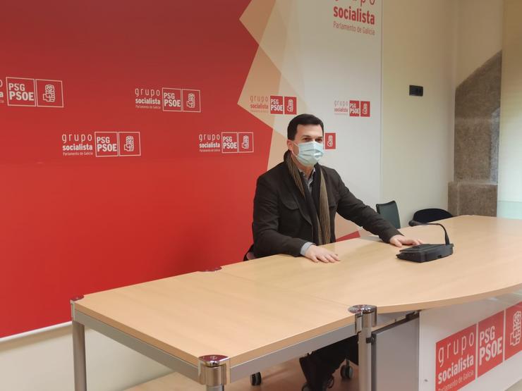O secretario xeral do PSdeG, Gonzalo Caballero, nunha rolda de prensa no Parlamento de Galicia / Europa Press