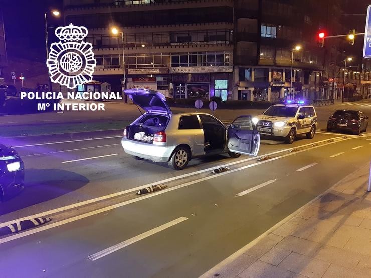 Coche do vigués detido por conducir ebrio e darse á fuga. POLICÍA NACIONAL / Europa Press