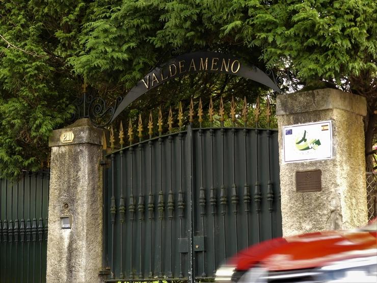 Entrada á quinta de Valdeameno, tamén chamada Villa Julia, no concello coruñés de Bergondo