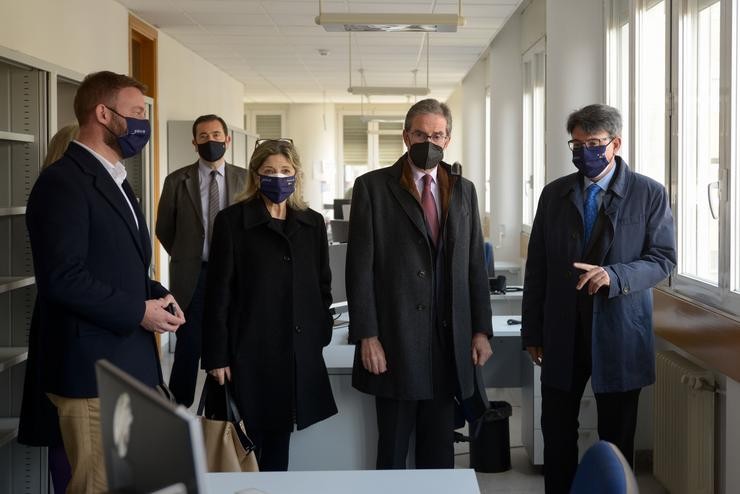 O director xeral de Xustiza, Juan José Martín, visita xunto ao presidente do Tribunal Superior de Xustiza de Galicia (TSXG), José María Gómez y Díaz-Castroverde, as dependencias do novo xulgado do Social da Coruña 