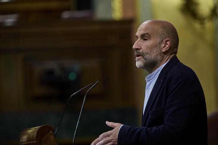 O deputado do BNG no Congreso, Néstor Rego, intervén nunha sesión plenaria no Congreso dos Deputados, a 20 de abril de 2021, en Madrid, (España). No pleno de hoxe debateranse, entre outras, estas Proposicións de Lei: o plan de medidas e. EUROPA PRESS/J. Hellín. POOL - Europa Press / Europa Press