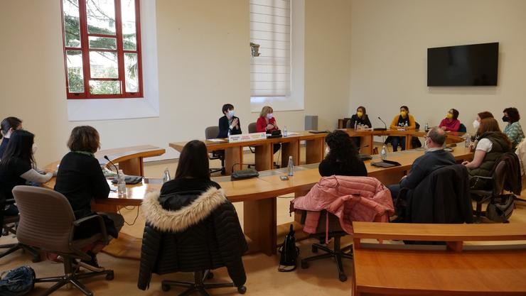 Reunión do BNG con asociacións de mulleres afectadas por distintos tipos de enfermidades. BNG 