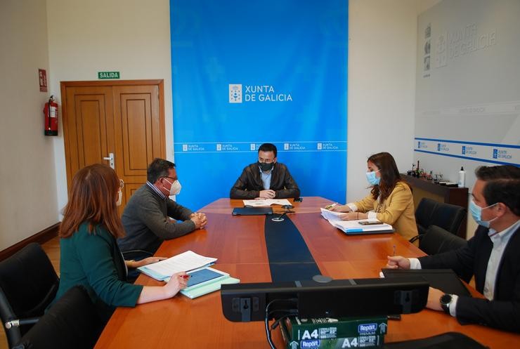 Reunión entre representantes de Medio Rural e de Carballeda de Avia / Xunta.