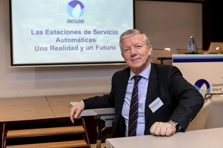 Arquivo - A competencia no sector das gasolineiras xera un aforro de 6.000 millóns, segundo Aesae. JOSE LUÍS PINDADO - Arquivo / Europa Press