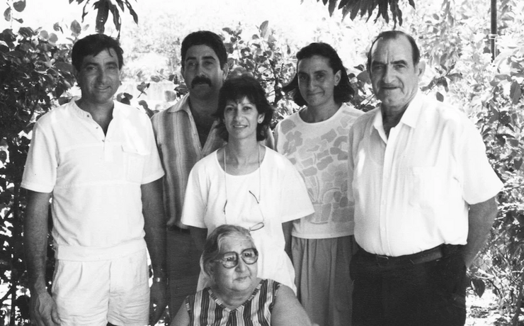 'Frank' Rodríguez, á dereita, o monxe galego que casou cunha aborixe australiana tras fuxir da Guerra Civil