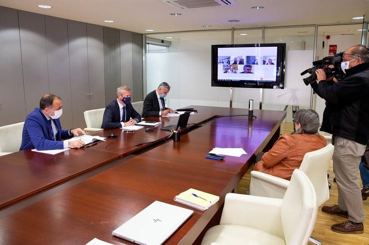 Reunión entre a Xunta e os representantes do lecer nocturno.. XOÁN CRESPO 