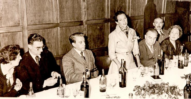 Homenaxe De AGUEA A María Casares Durante A súa Visita A Buenos Aires, 1957. CONSELLO DA CULTURA GALEGA. ARQUIVO DÁ EMIGRACIÓN 