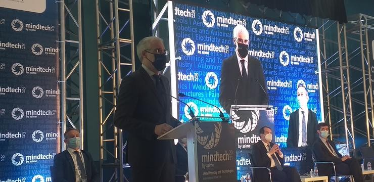 O vicepresidente económico da Xunta, Francisco Conde, intervén na presentación da feira Mindtech 2021, no Instituto Feiral de Vigo. / Europa Press