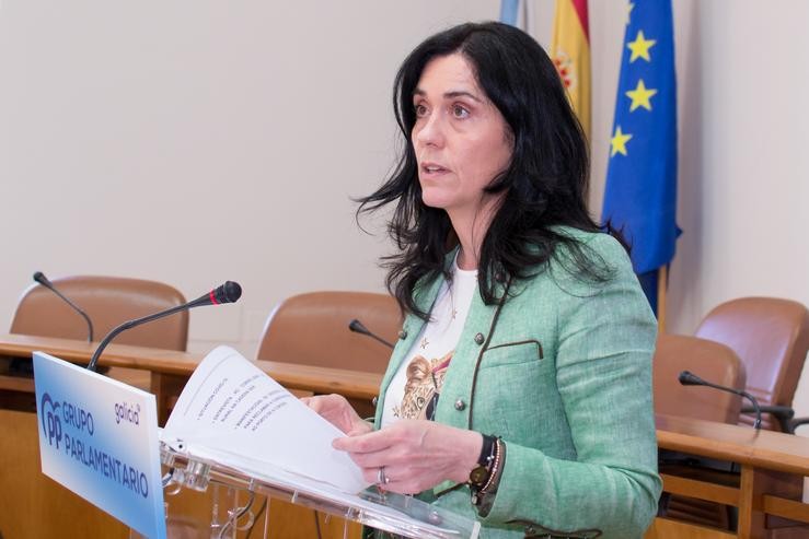 A viceportavoz parlamentaria do PPdeG Paula Prado en rolda de prensa.. PPDEG