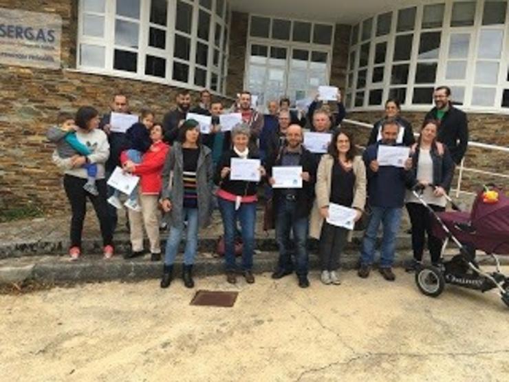 Protesta de veciños de Folgoso contra o médico de Seoane. COUREL VIVO / Europa Press