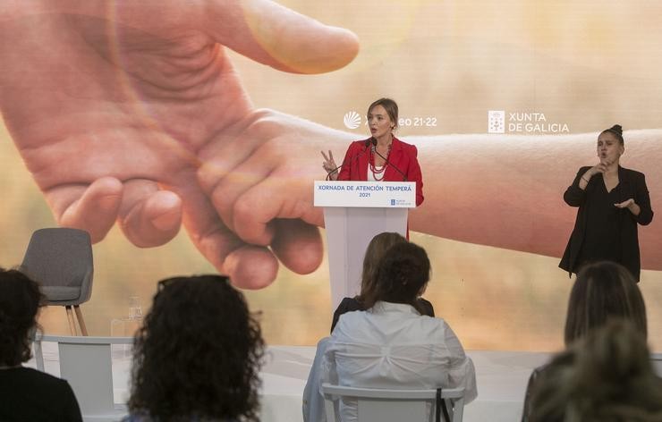 A conselleira de Política Social, Fabiola García, inaugura a 