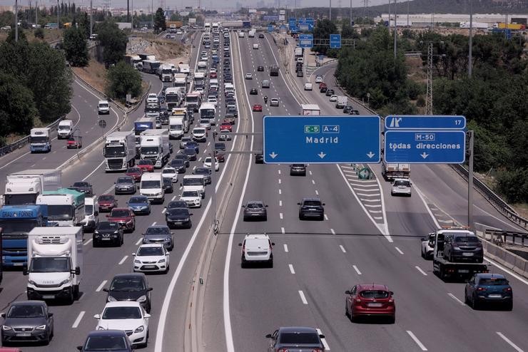 Tráfico de coches. Eduardo Parra - Europa Press 